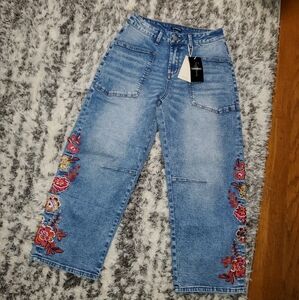 Flamingals Embroidered Floral Barrel Leg Crop Jeans NWT